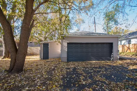 102 W 45th Ave, Gary, IN 46408 photo 4