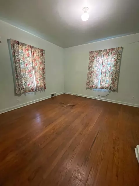 1429 Warwick Ave, Whiting, IN 46394 photo 11