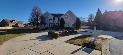 9733 Laurel Ct, Munster, IN 46321 photo 2