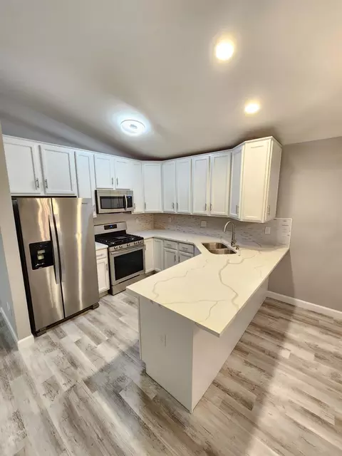 8409 Oak Ave, Gary, IN 46403 photo 8