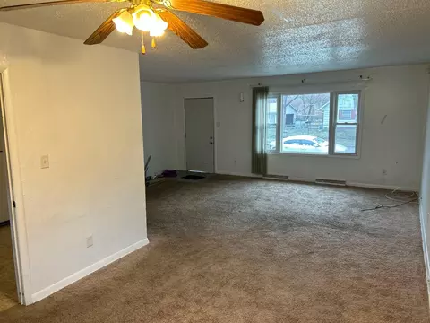645 W Cass St, Gary, IN 46403 photo 4