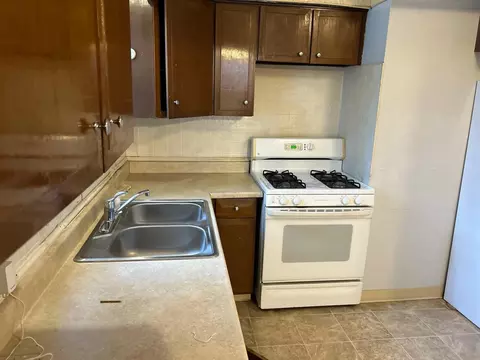 645 W Cass St, Gary, IN 46403 photo 7