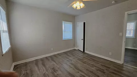 320 E Washington Ave, New Chicago, IN 46342 photo 14