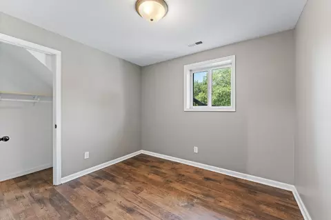 10983 Potomac Dr, De Motte, IN 46310 photo 16