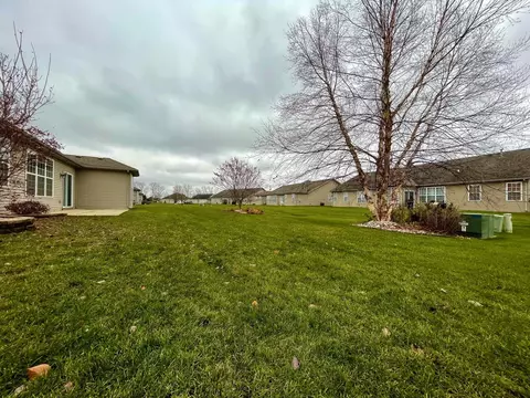 950 Flagstone Dr, Dyer, IN 46311 photo 19