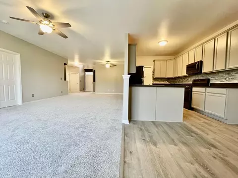 950 Flagstone Dr, Dyer, IN 46311 photo 6