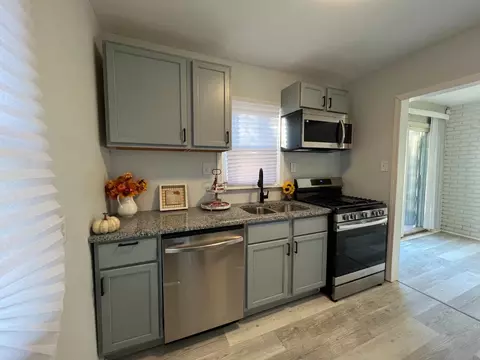 1048 Lane St, Gary, IN 46404 photo 6