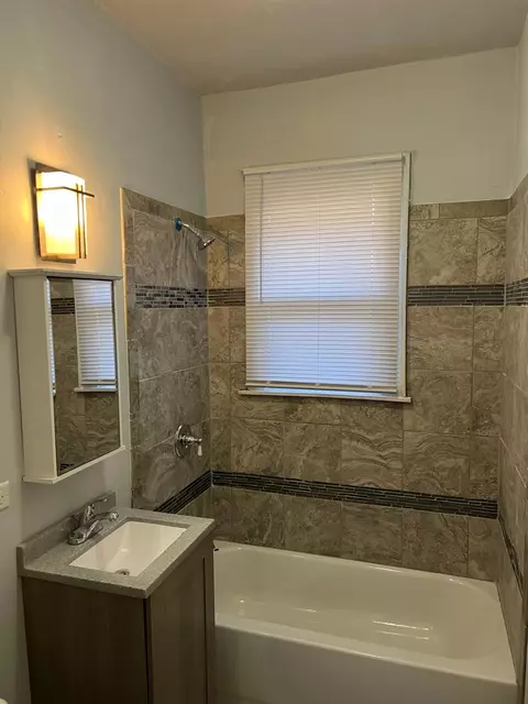 364 Johnson St, Gary, IN 46402 photo 5