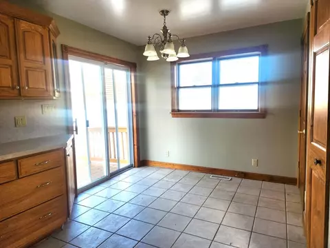 2422 Andrew Dr, Dyer, IN 46311 photo 4