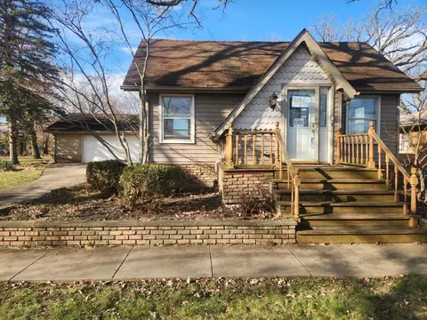 2422 Andrew Dr, Dyer, IN 46311 photo 1