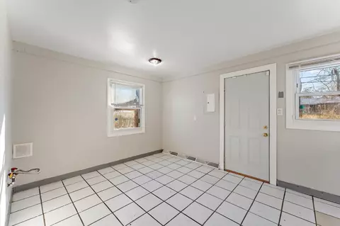 5147 E 10th Ave, Gary, IN 46403 photo 6