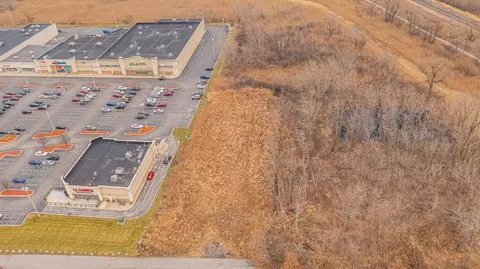 677 Us-41, Schererville, IN 46375