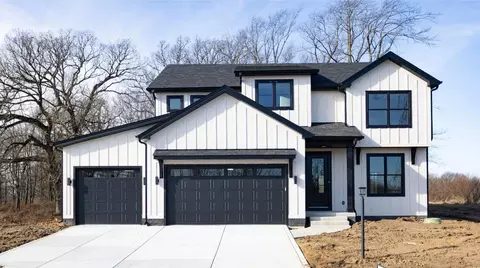 348 Cherryhill St, Valparaiso, IN 46385 photo 1