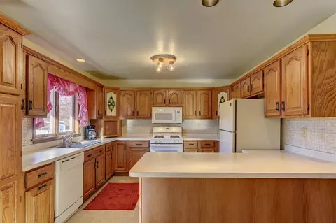 626 Heather Ct, Griffith, IN 46319 photo 11