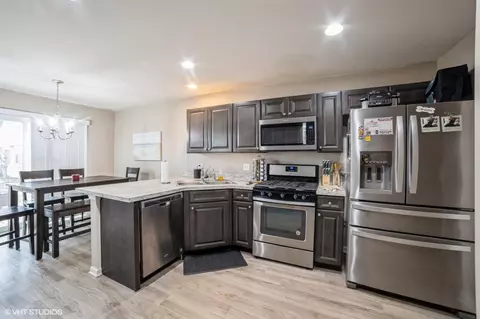 11185 Vermont Cir, Crown Point, IN 46307 photo 8