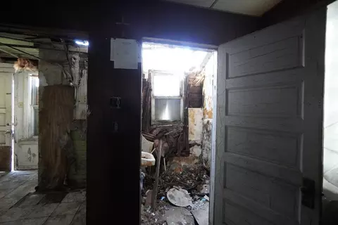 Entry Way - 540 Van Buren St, Gary, IN 46402 photo 3 of 5