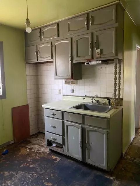 2676 Fillmore St, Gary, IN 46407 photo 8
