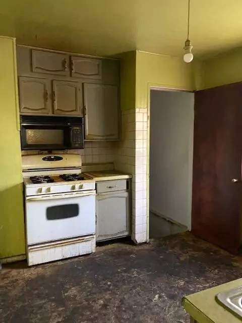 2676 Fillmore St, Gary, IN 46407 photo 7