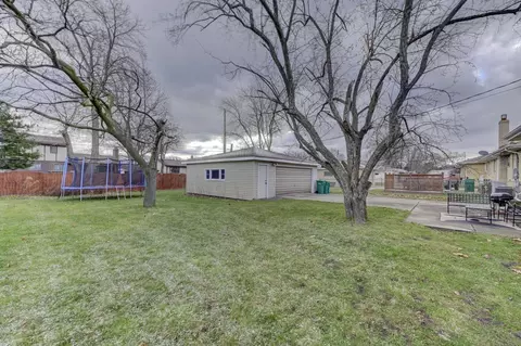 8121 Euclid Ave, Munster, IN 46321 photo 12