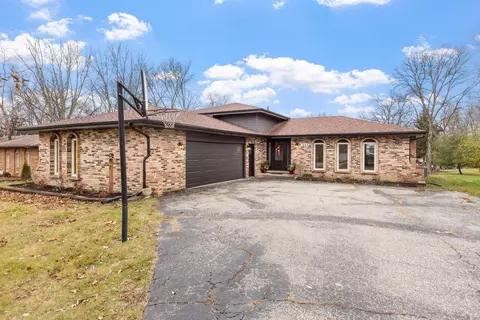 1663 Sunnyslope Dr, Crown Point, IN 46307 photo 1