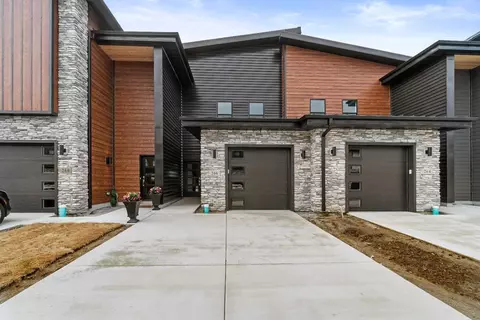 266 Nomo Pl, Crown Point, IN 46307 photo 1