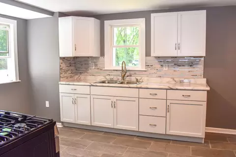 Kitchen - 2202 Elm St, Griffith, IN 46319 photo 2 of 3