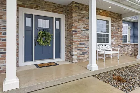 2619 Westwind Dr, Valparaiso, IN 46385 photo 2
