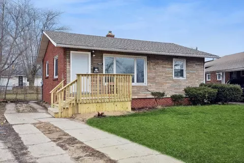 2067 Monroe Ln, Gary, IN 46407 photo 1