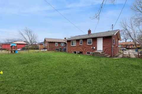 2067 Monroe Ln, Gary, IN 46407 photo 17