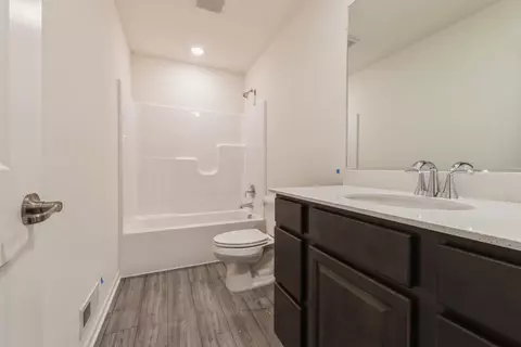 Bath - 11119 Michigan Pl, Crown Point, IN 46307 photo 1 of 1