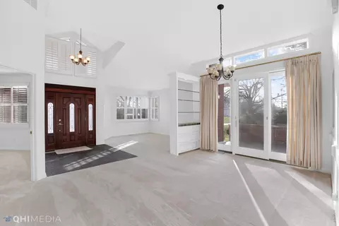 Entry Way - 655 Morningside Dr, Crown Point, IN 46307 photo 1 of 2