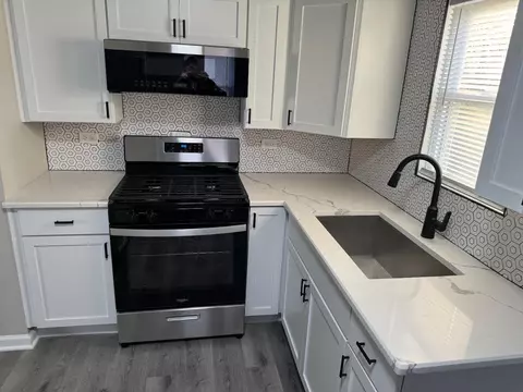 Kitchen - 1132 Clay St, Gary, IN 46403 photo 3 of 4