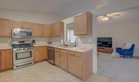 358 Marilyn Rd, Burns Harbor, IN 46304 photo 14