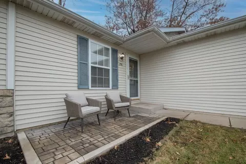 358 Marilyn Rd, Burns Harbor, IN 46304 photo 5