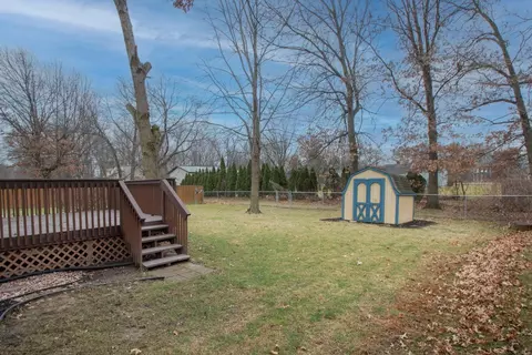 358 Marilyn Rd, Burns Harbor, IN 46304 photo 25