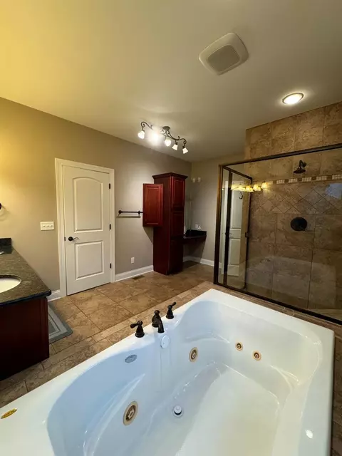 9310 Doubletree Dr, Crown Point, IN 46307 photo 10