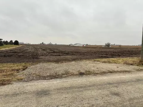 31345 S Klemme Rd, Beecher, IL 60401 photo 2