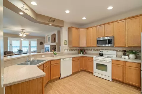 481 Cochran Dr, Crown Point, IN 46307 photo 7