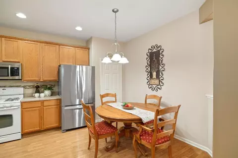 481 Cochran Dr, Crown Point, IN 46307 photo 8