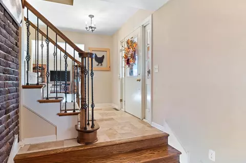 Entry Way - 1504 E 153rd Ave, Crown Point, IN 46307 photo 2 of 10