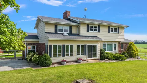 Exterior - 1504 E 153rd Ave, Crown Point, IN 46307 photo 2 of 10