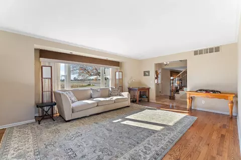 Living - 1504 E 153rd Ave, Crown Point, IN 46307 photo 1 of 4