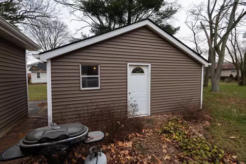 236 E Jackson St, Wheatfield, IN 46392 photo 25