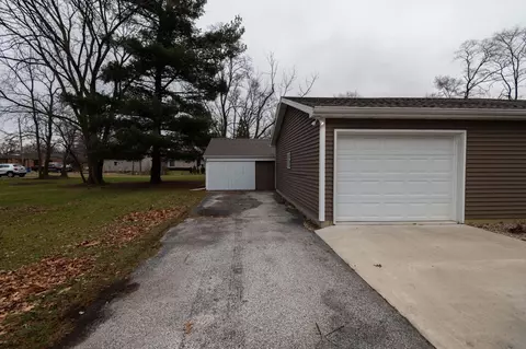236 E Jackson St, Wheatfield, IN 46392 photo 24