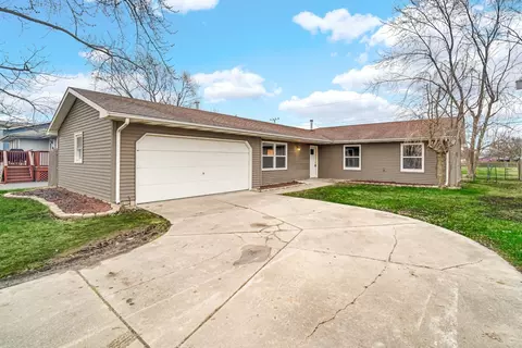 712 206th St, Dyer, IN 46311 photo 1