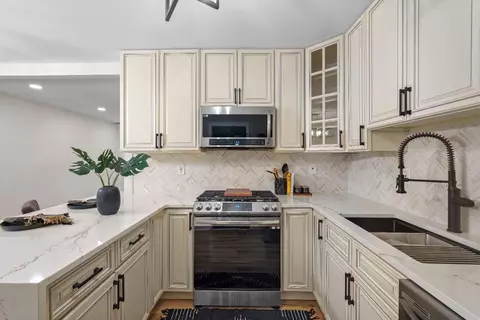 1547 Whitcomb St, Gary, IN 46404 photo 9