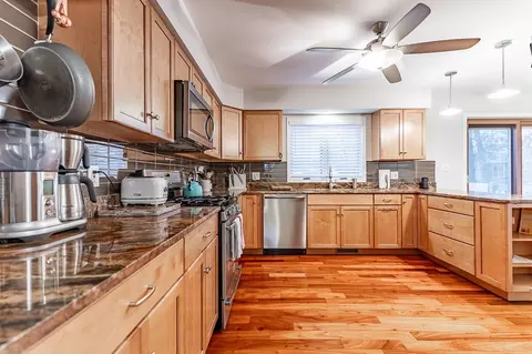 343 N Lillian St, Griffith, IN 46319 photo 8