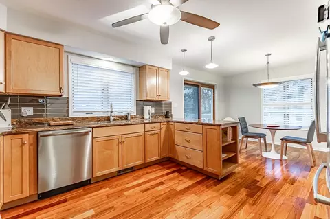 343 N Lillian St, Griffith, IN 46319 photo 9