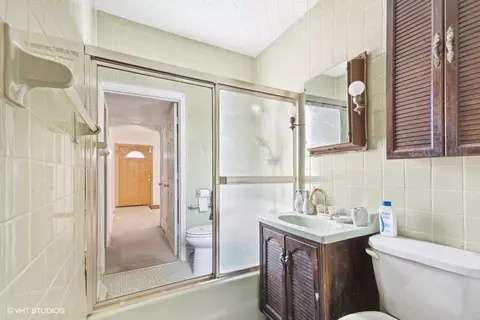 Bath - 553 Taney Pl, Gary, IN 46404 photo 2 of 2