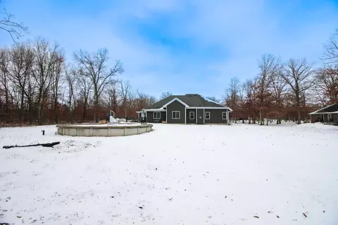 3054 Peacock Ln, Wheatfield, IN 46392 photo 32
